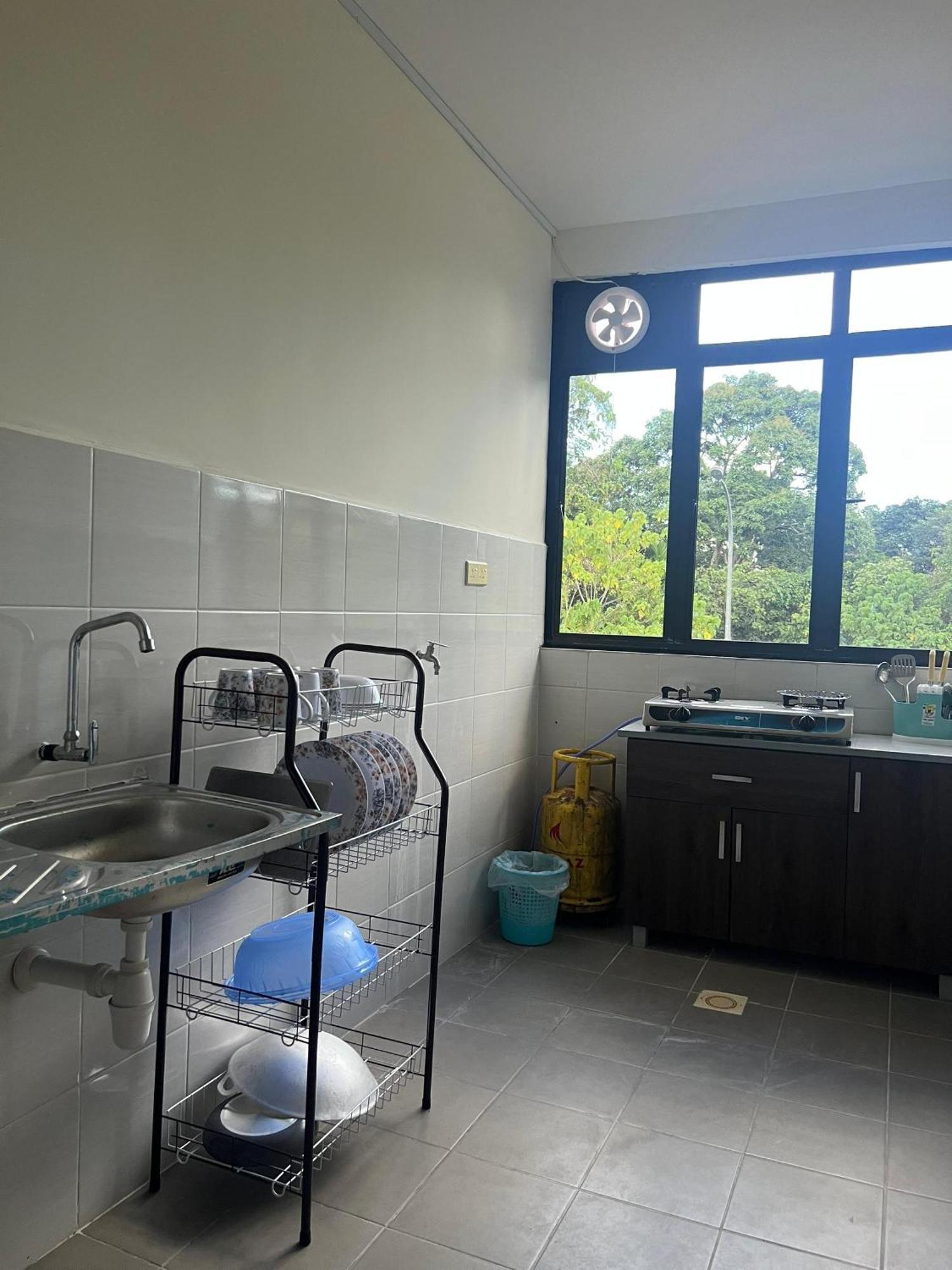 Aaron Marudu Apartment Kampong Sorosob